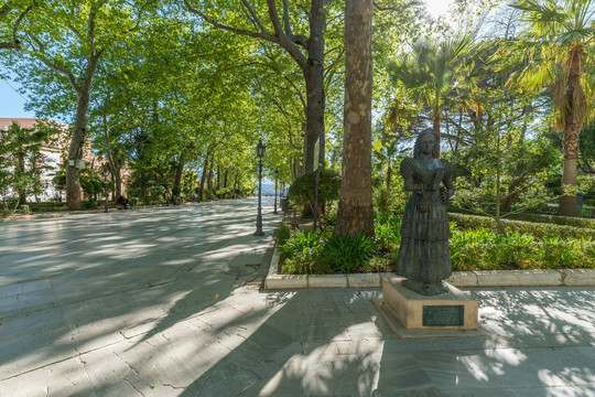 西班牙龙达小镇夏季公园风景