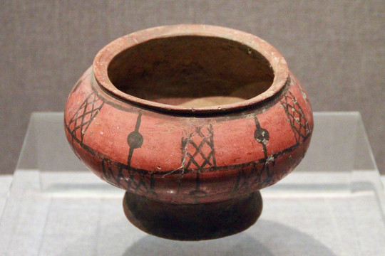 仰韶文化彩陶罐
