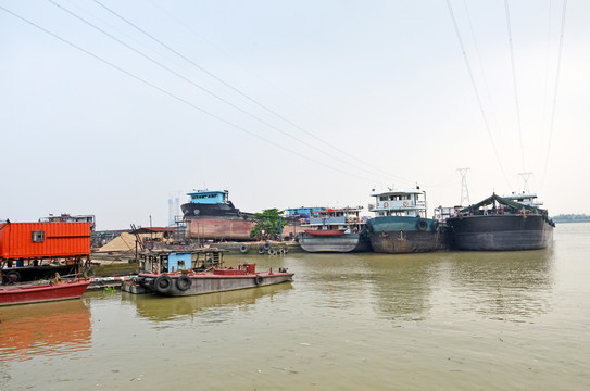 珠江口渔村渔船