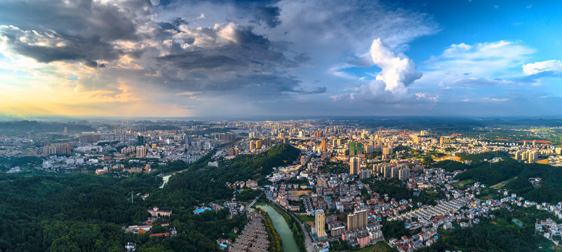 潜山
