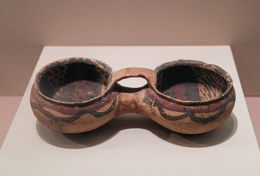 新石器时代双联彩陶罐