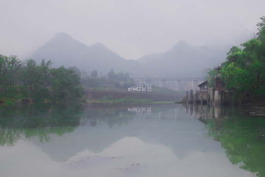 湘西州花桓县边城山水图