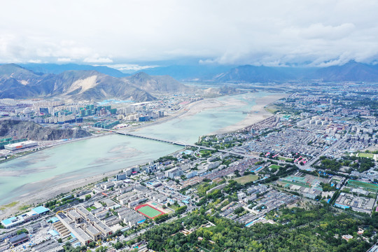 布达拉宫景色