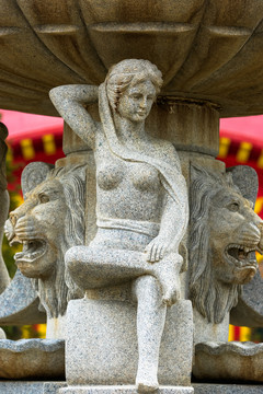 西方女神石雕