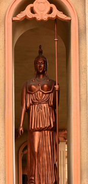 古代外国女性战神雕塑