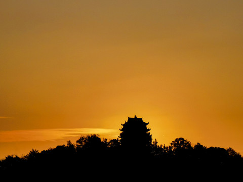 楼阁夕阳