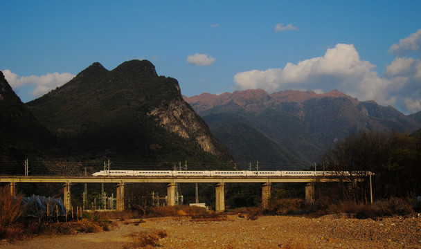 山区高铁