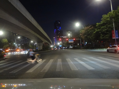 深圳道路夜色