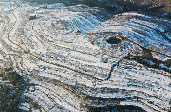 山东枣庄山亭区梯田雪景