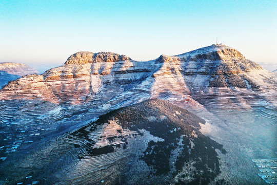 山东枣庄山亭区梯田雪景