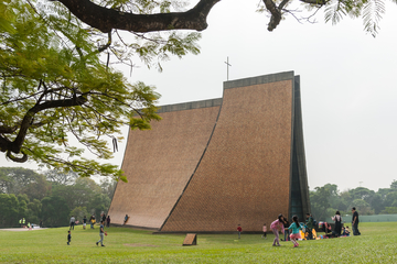 台中东海大学路思义教堂