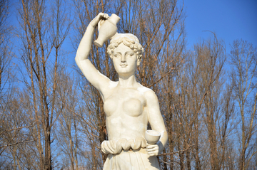 西洋女性雕塑