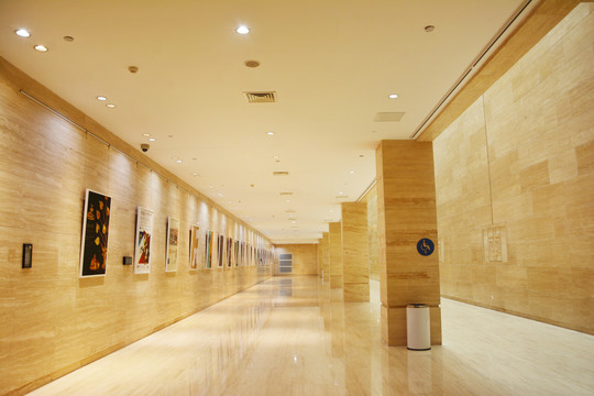 现代建筑走廊
