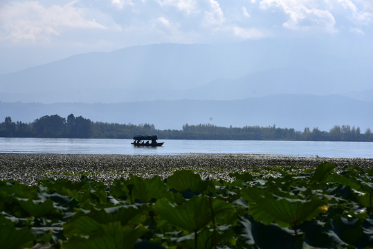 大凉山明珠邛海风光