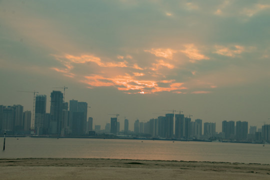 海滨城市晚霞