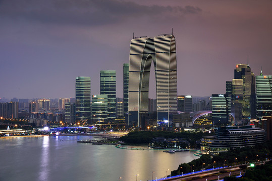 苏州金鸡湖东方之门城市风光夜景