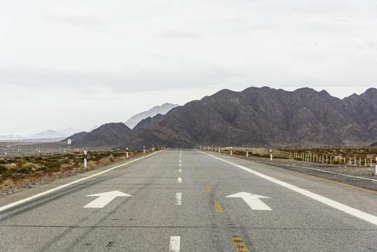 青海高速公路风光