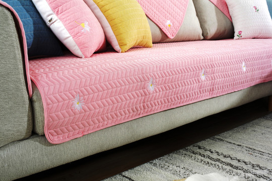 粉色沙发垫细节