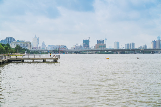 珠海和澳门的城市建筑天际线风光