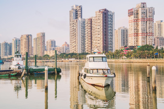 珠海和澳门的城市建筑海港风光