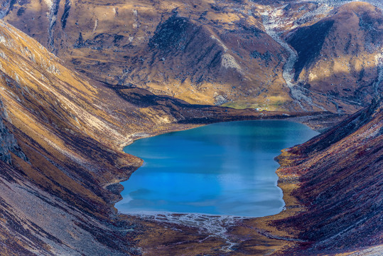 中国西藏山南市圣湖拉姆拉措