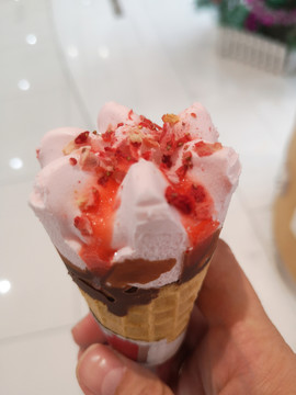 可爱多冰淇淋