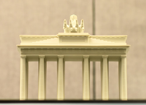 瓷塑勃兰登堡门模型