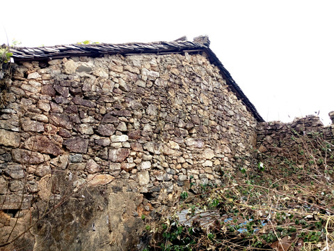 老屋石墙