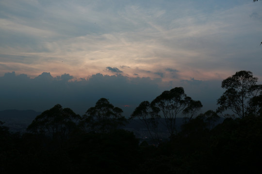 山峦