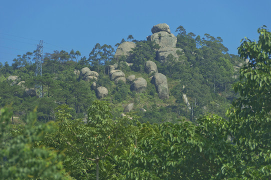 石头山岗风光