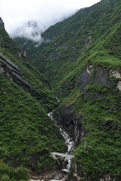 高山峡谷