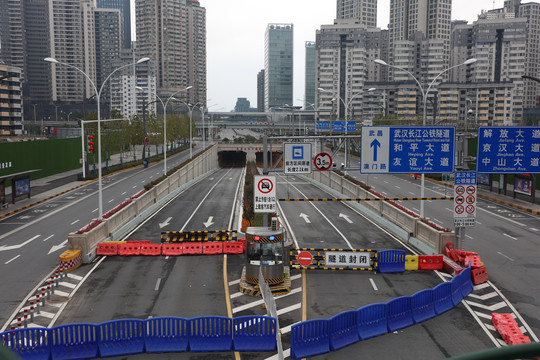 长江隧道封闭
