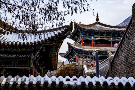 五泉山雪景