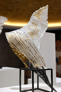 抽象翅膀造型玻璃艺术工艺品