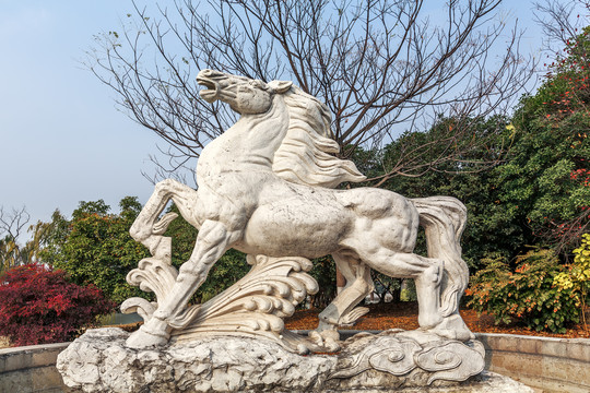 白马雕塑
