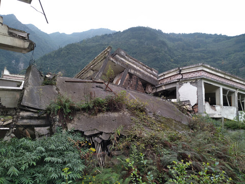 汶川512大地震学校遗址