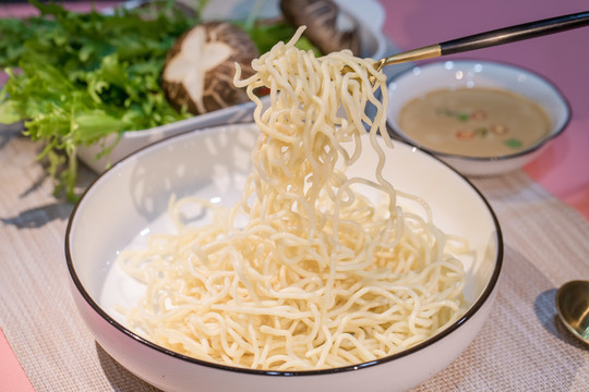 麻辣烫配菜面条