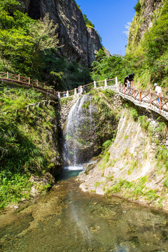 雁荡山卧龙谷