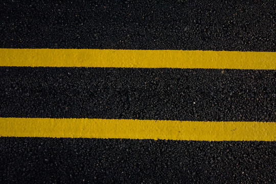 沥青路面双黄线