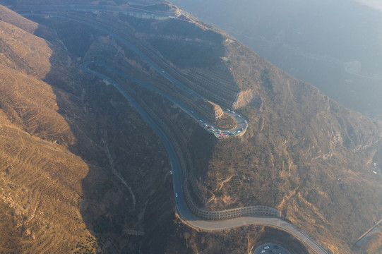 航拍骊山最美盘山公路