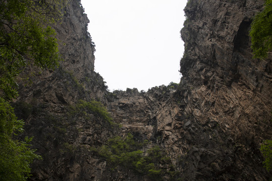 云台山潭瀑峡U型谷