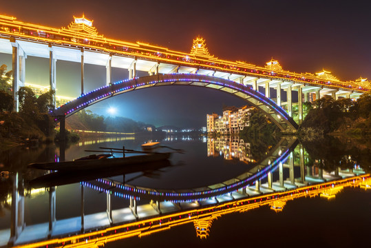 广西三江风雨桥夜景