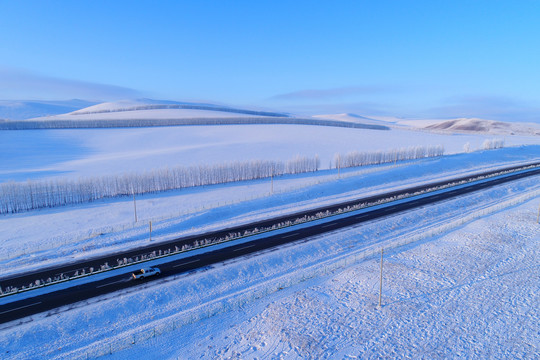 雪域雪原公路