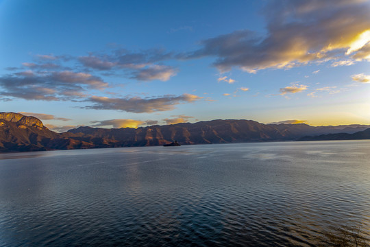 泸沽湖