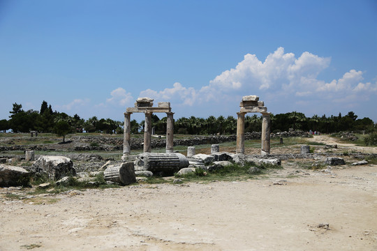 希拉波利斯古城遗址