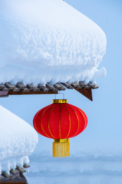 雪景红灯笼