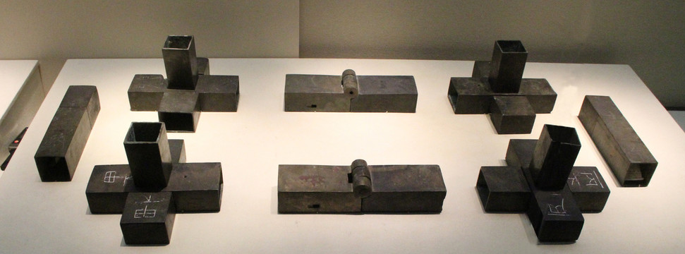 西汉四角攒尖式方形帐帐架铜构件