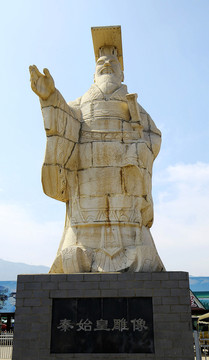 西安秦始皇雕像
