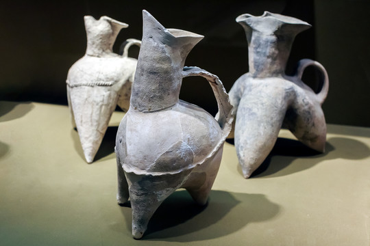 南京博物院新石器时代陶壶