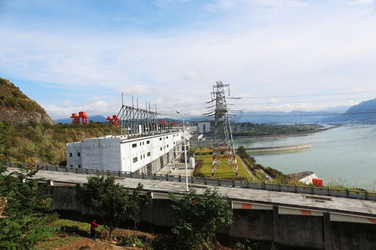 三峡大坝黄昏